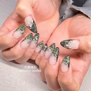 ネイル R inのネイルデザイン