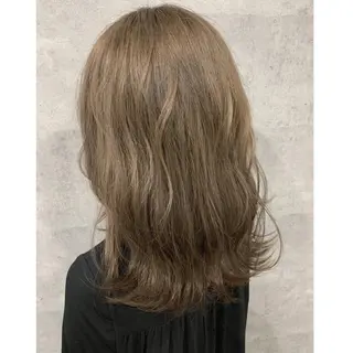 セミロング カラー _WHITE所属・黒川 陵のヘアスタイル