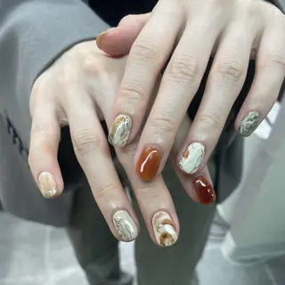 ネイル nailstudio eviz新宿店のネイルデザイン