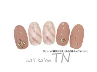 ネイル 矢川 まどかのネイルデザイン