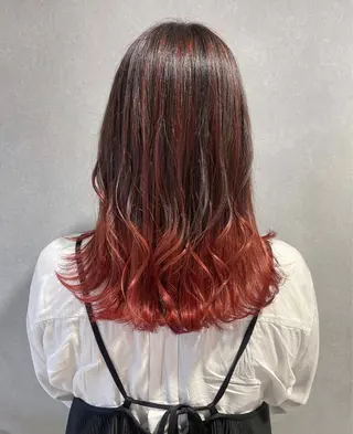 ミディアム カラー 唐澤 千尋のヘアスタイル