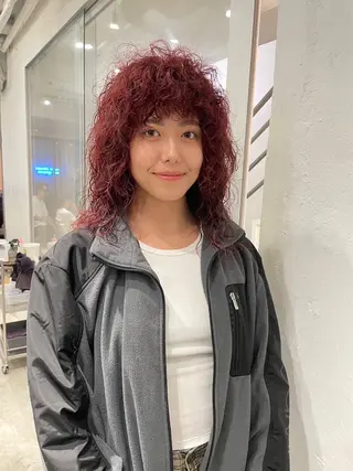 ロング カラー パーマ スパイラルパーマ 🌐hina⭐️のヘアスタイル