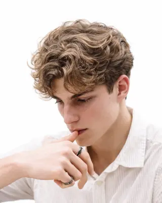 メンズ 🤍レイヤーカット /顔まわりカット🤍のヘアスタイル