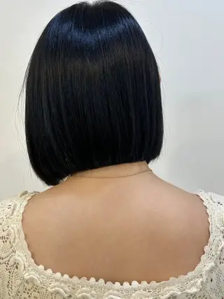 ショート ウルフカット / ケアブリーチのヘアスタイル