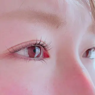 マツエク・マツパ Eyelash salon MORE(モア)所属・安納 麻穂のエステ・リラクイメージ