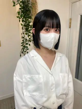 ショート ブリーチなしで透け感 暖色カラーボブaoiのヘアスタイル