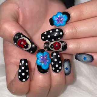 ネイル 👽個性派ネイル🎀 komachiのマツエク・マツパデザイン