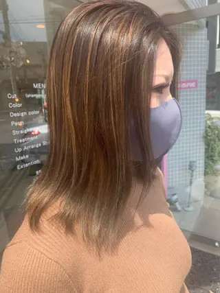 セミロング カラー DiMPlE  ディンプル所属・🌸スタイリスト 山浦美恵のヘアスタイル