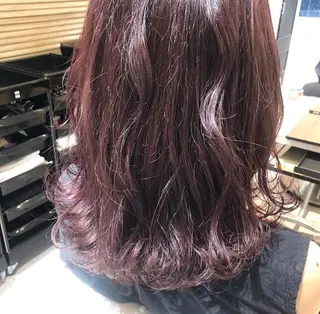 カラー nui所属・ﾚｲﾔｰ.ﾍｱｾｯﾄ 🤍宮本しおりのヘアスタイル