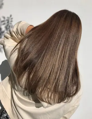 ロング カラー JILL ユキのヘアスタイル