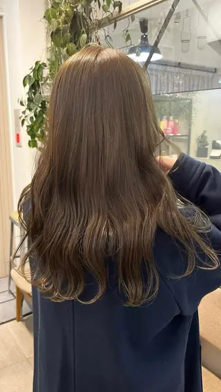 セミロング カラー オリーブ/縮毛♡ Natsuno🩰のヘアスタイル