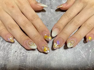 セミロング 大田 美笛香のネイルデザイン