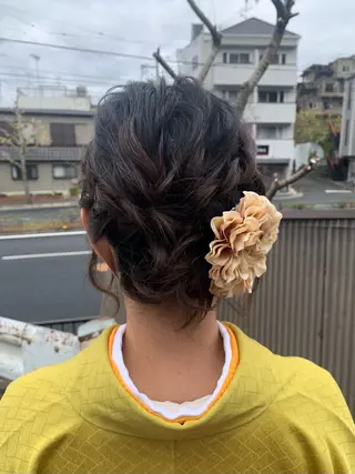 ミディアム ヘアアレンジ PUREE  de FLEURS所属・本田 茜のヘアスタイル