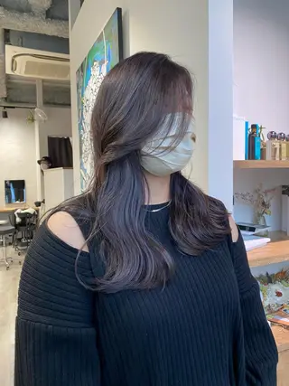 カラー green所属・ヤクシジ レンのヘアスタイル