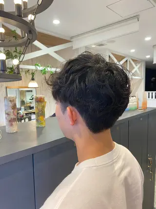 ショート パーマ 柴田 枝利子のヘアスタイル