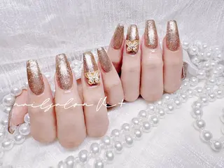 ネイル ✨Nailsalon Vi+✨のネイルデザイン