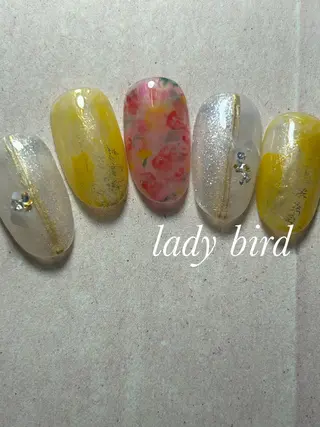 ネイル lady bird yoshieのネイルデザイン