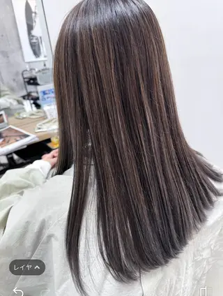 ロング カラー 坂田 優子のヘアスタイル