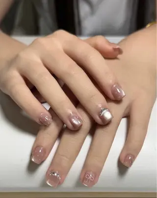 ネイル 高木 維麗絲のネイルデザイン