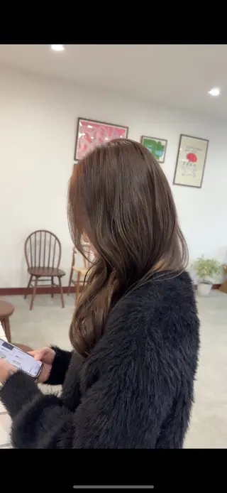 セミロング カラー 齋藤 清香のヘアスタイル