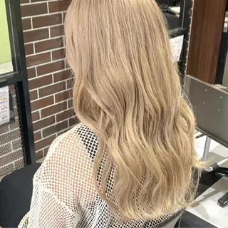 ロング ブリーチなしダブル/ レイヤーカット 小棹のヘアスタイル