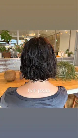 ショート パーマ ヘアアレンジ 飯島 美海のヘアスタイル