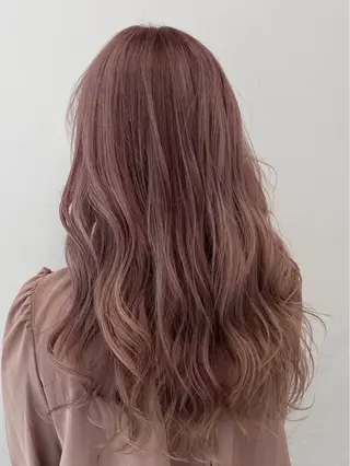 ロング ✨透明感艶カラー YUKI✨のヘアスタイル