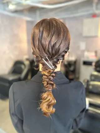 ヘアアレンジ 🩶mana🩶艶髪 /カラーオンカラーのヘアスタイル