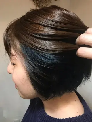 ショート カラー チェリーコークガーデン所属・木村 利奈のヘアスタイル