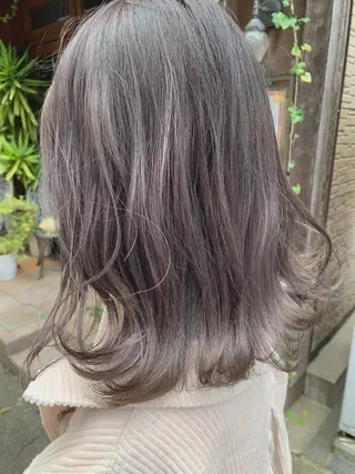 ミディアム ボブ/レイヤー/ ショートcovo代表のヘアスタイル