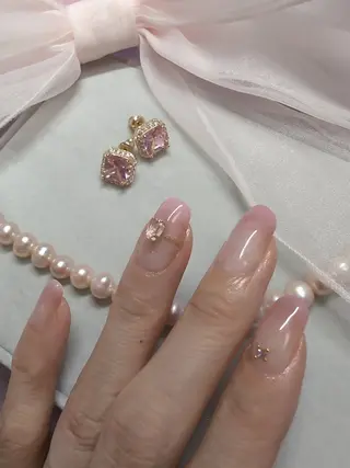 ネイル ヌーディジュエリー ネイルサロンのネイルデザイン