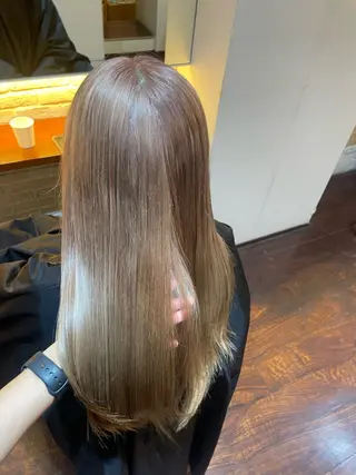 カラー CoCooN nanamiのヘアスタイル