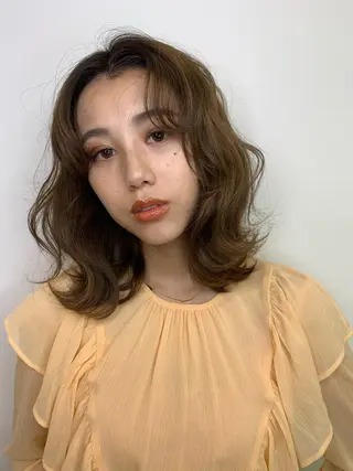 ミディアム カラー 透明感/オリーブ/ グレージュ/YUKAのヘアスタイル