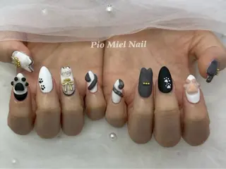 ミディアム Pio Mielのネイルデザイン
