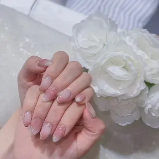 ネイル Queens 榊 まおのネイルデザイン