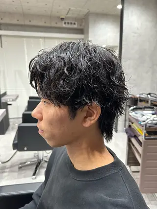 ショート パーマ メンズ ユウ🪄 パーマ指名No1のヘアスタイル