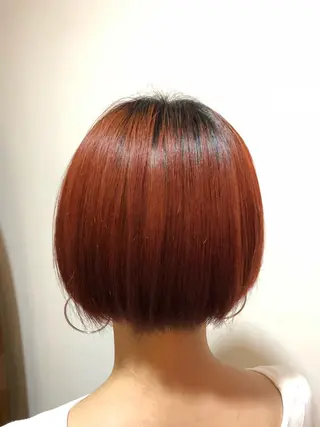 ショート カラー 三好 美里のヘアスタイル