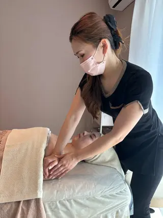 小顔矯正専門店Gémiey所属・越谷駅徒歩３分 小顔専門Gemieyのエステ・リラクイメージ