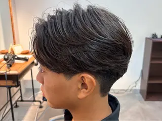 ショート パーマ メンズ 男に磨きをかけるフェ ードヘア👊🏼/森のヘアスタイル