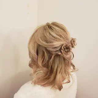 ヘアアレンジ EMANON名古屋所属・美谷添（ミヤゾエ） まどか大人ヘアサロンのヘアスタイル