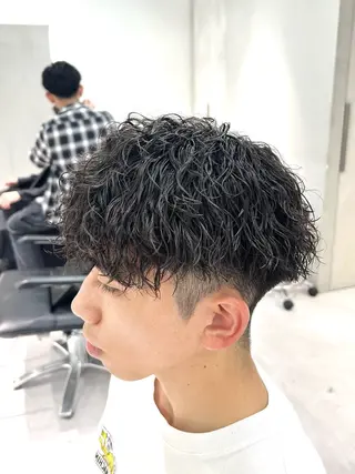 パーマ メンズ ツイスパ/シャドウ 矢吹俊大郎のヘアスタイル