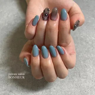 ネイル BONHEUR Annaのネイルデザイン