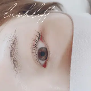 マツエク・マツパ sucre所属・小林 優美のマツエク・マツパデザイン