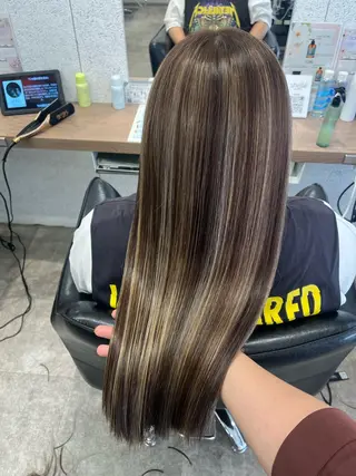 ロング カラー ヘアアレンジ 🍓艶髪/艶カラー ハイトーン/しんたにのヘアスタイル