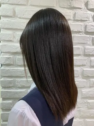 セミロング 【センターパート/ マッシュ】ryokaのヘアスタイル