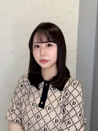 ミディアム カラー 透明感カラー🎀／ 寒色カラー／マツエクのヘアスタイル