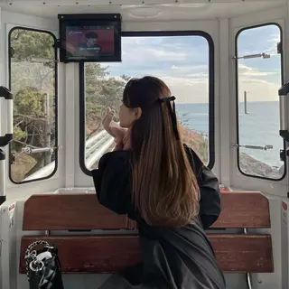 ロング カラー ヘアアレンジ 透け上品ハイトーン 職人ゆうと🤍のヘアスタイル