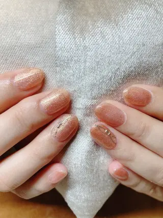 ネイル ECLAT エクラ所属・寺山 千鶴のネイルデザイン