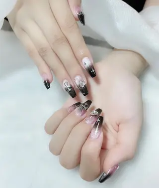ネイル Amina nail salonのネイルデザイン