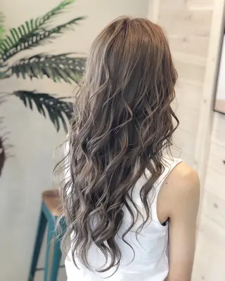 ロング HairSalonArc-en-ciel所属・ヘアーサロン アルカンシエルのヘアスタイル
